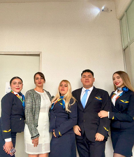 Capacitación Aeronáutica de Tecámac, Estudia para Sobrecargo de Aviación